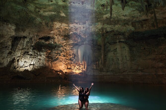 Visit to ChichEN itza in private without queues at the best price - Chichén Itzá with a private guide